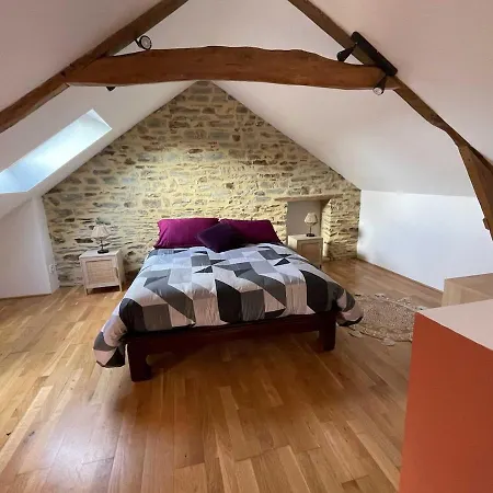 Maison De En Pierres *
